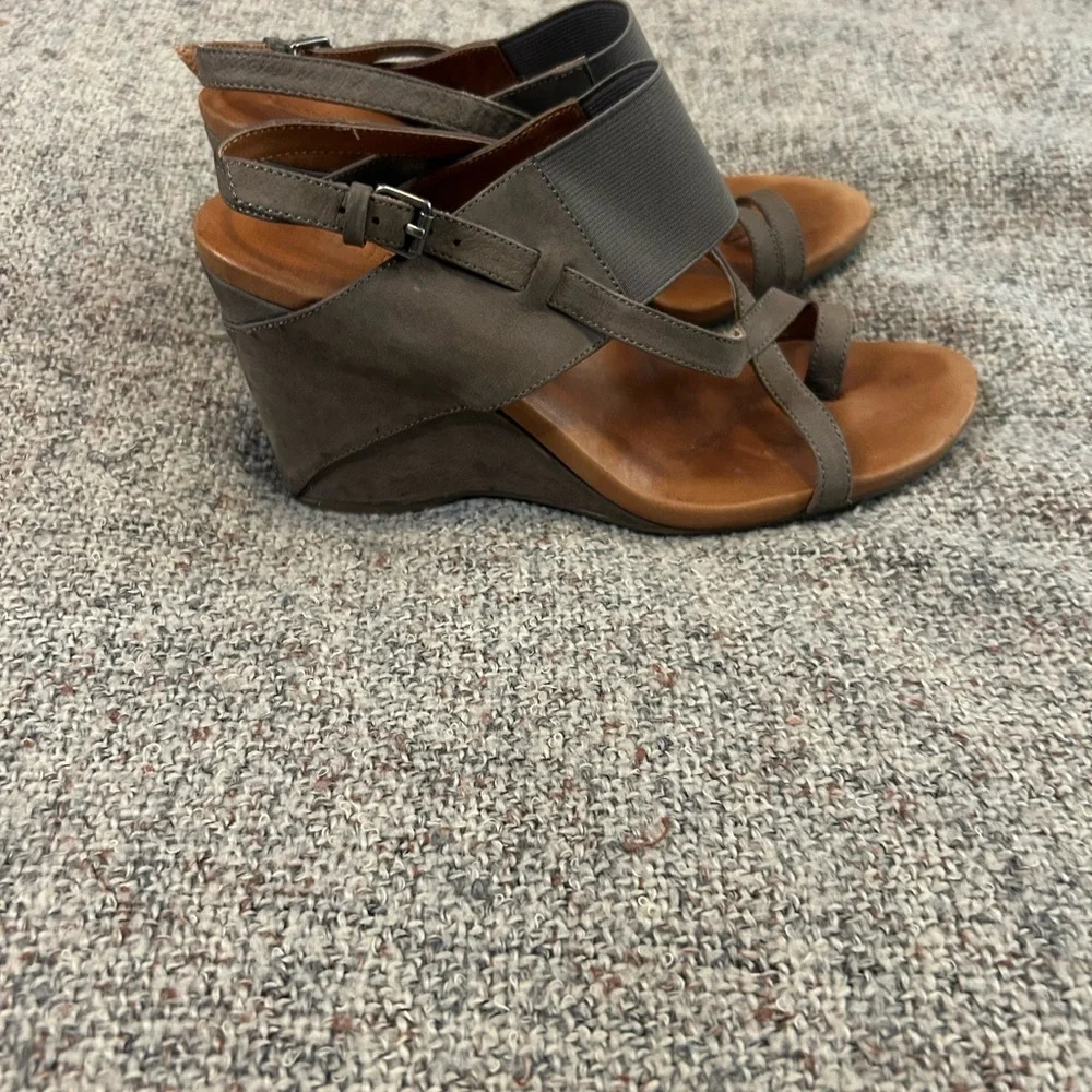 Gentle Souls Suede Iriwin Sandal